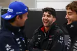Foto zur News: Alexander Albon (Williams), Esteban Ocon (Haas) und George Russell (Mercedes)
