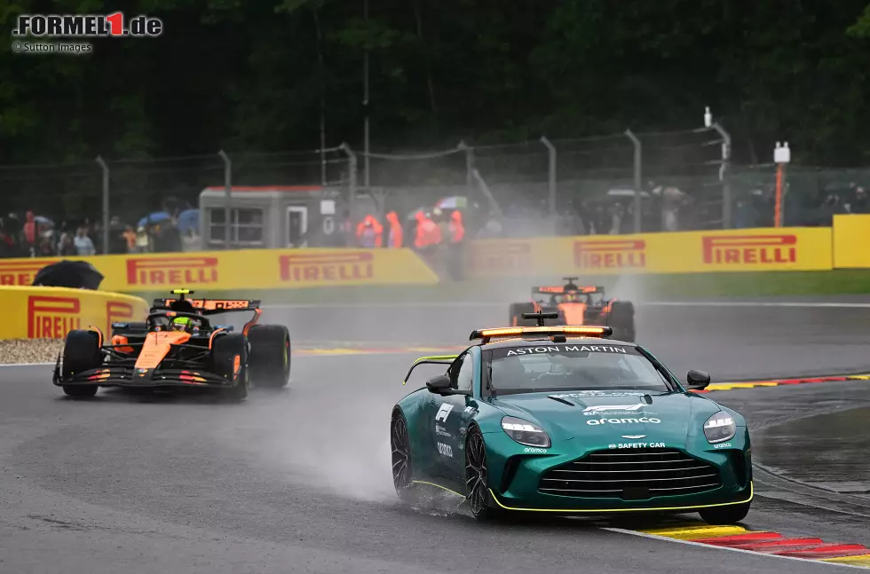 Foto zur News: Lando Norris (McLaren) und Oscar Piastri (McLaren)