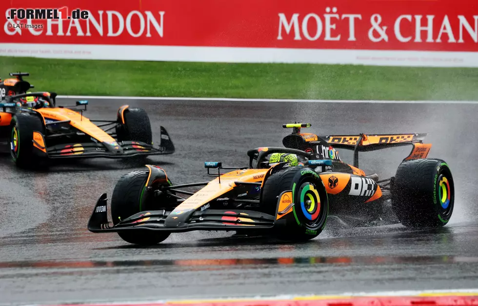 Foto zur News: Lando Norris (McLaren) und Oscar Piastri (McLaren)