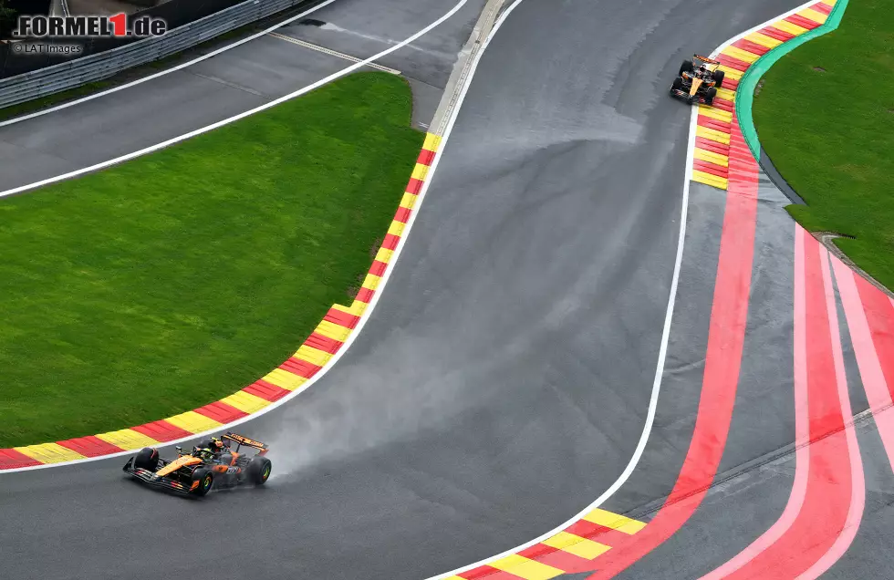 Foto zur News: Lando Norris (McLaren) und Oscar Piastri (McLaren)