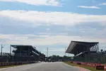 Foto zur News: Die Zielgeraden am Hungaroring nach dem Umbau