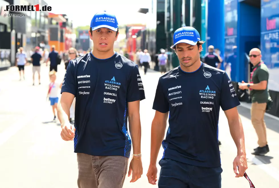 Foto zur News: Alexander Albon (Williams) und Carlos Sainz (Williams)