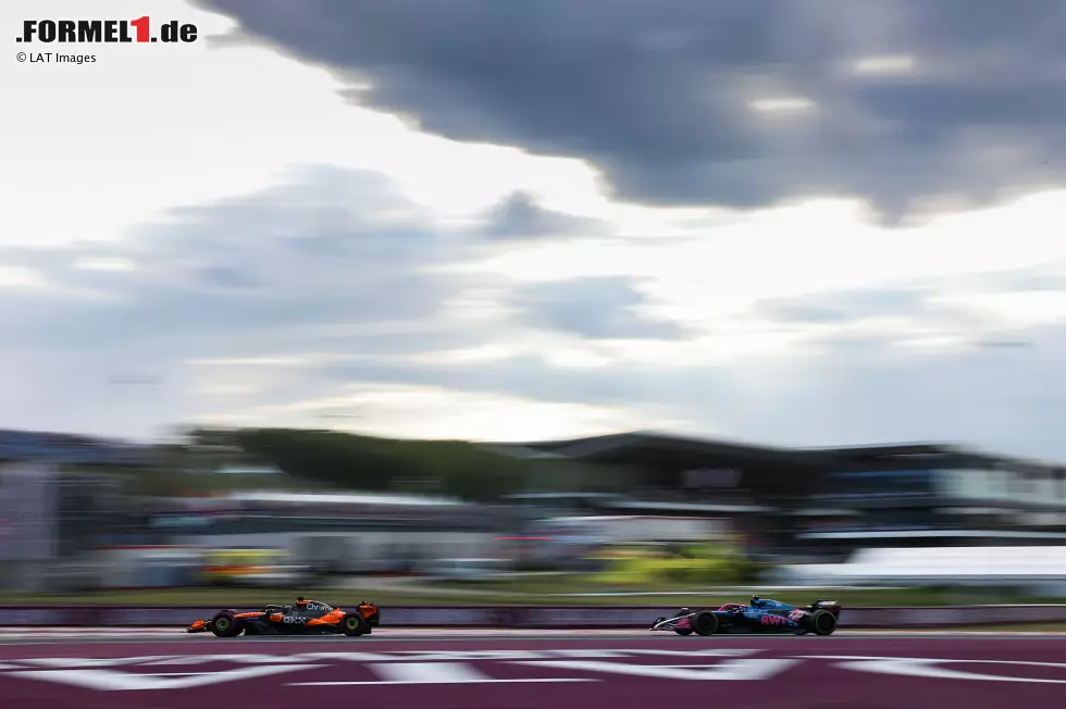 Foto zur News: Oscar Piastri (McLaren) und Franco Colapinto (Alpine)