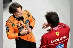 Foto zur News: Charles Leclerc (Ferrari) und Oscar Piastri (McLaren)