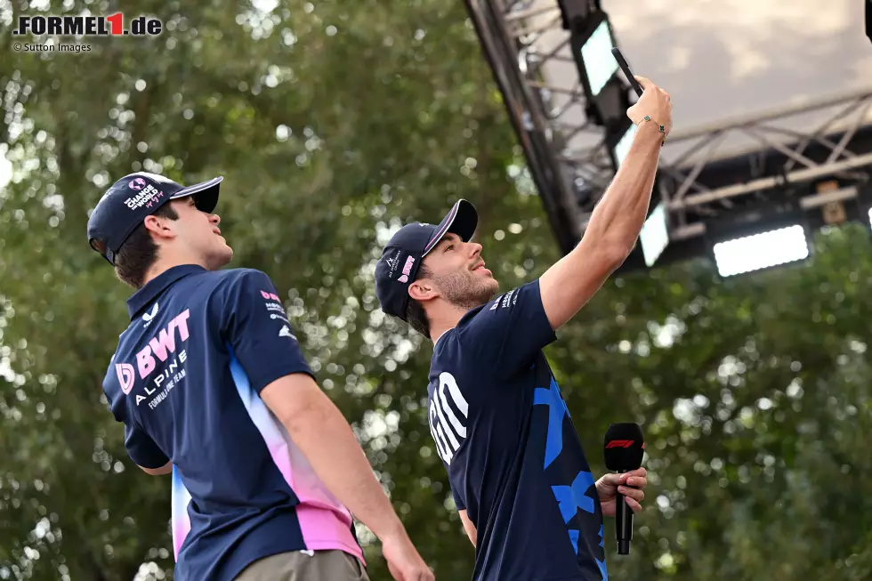 Foto zur News: Franco Colapinto (Alpine) und Pierre Gasly (Alpine)