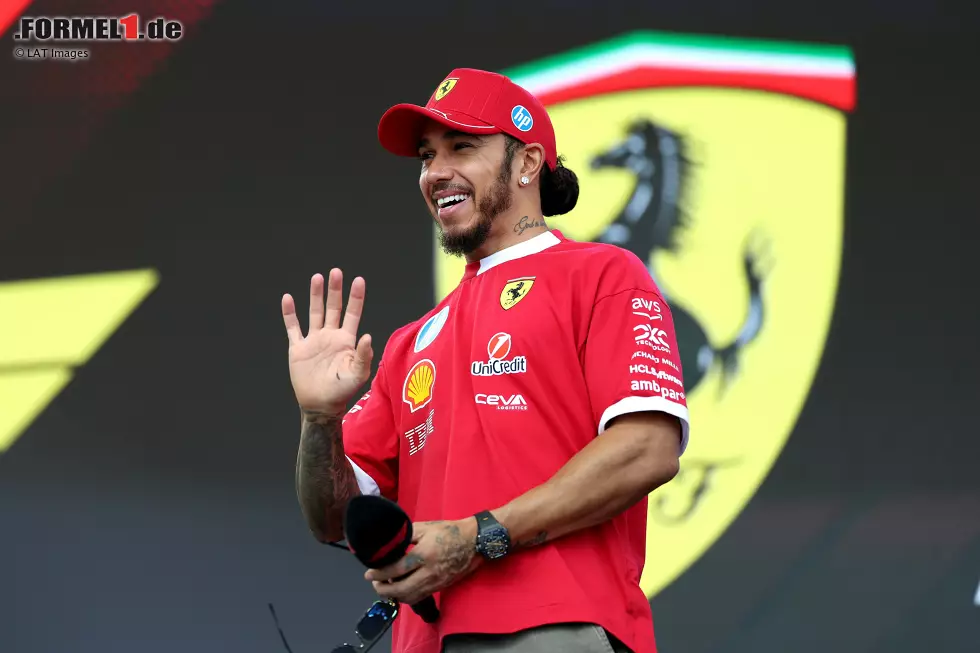 Foto zur News: Lewis Hamilton (Ferrari)