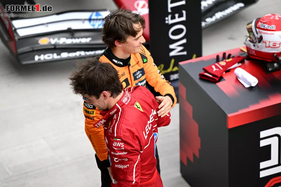 Foto zur News: Charles Leclerc (Ferrari) und Oscar Piastri (McLaren)