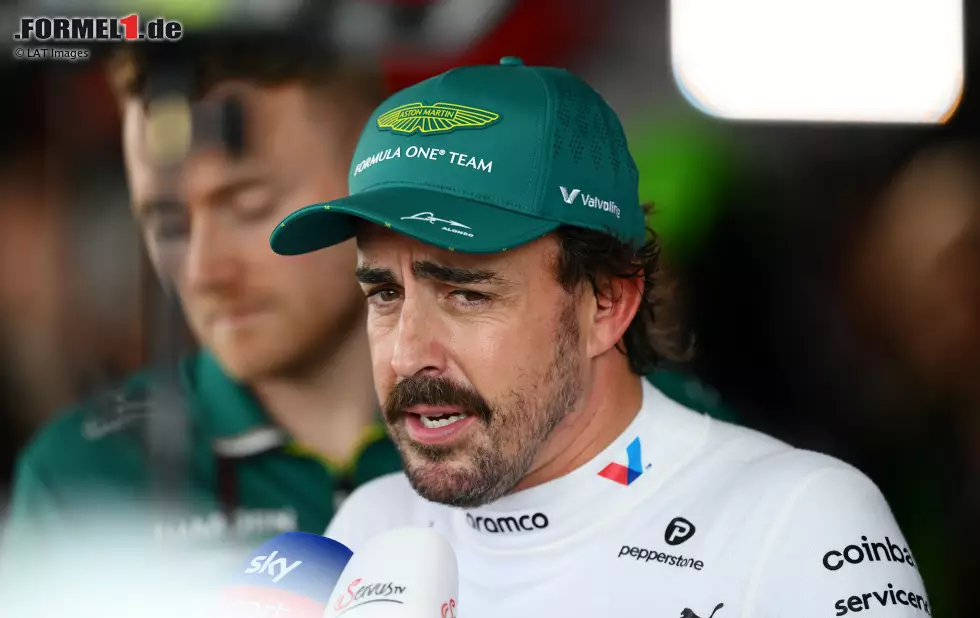 Foto zur News: Fernando Alonso (Aston Martin)