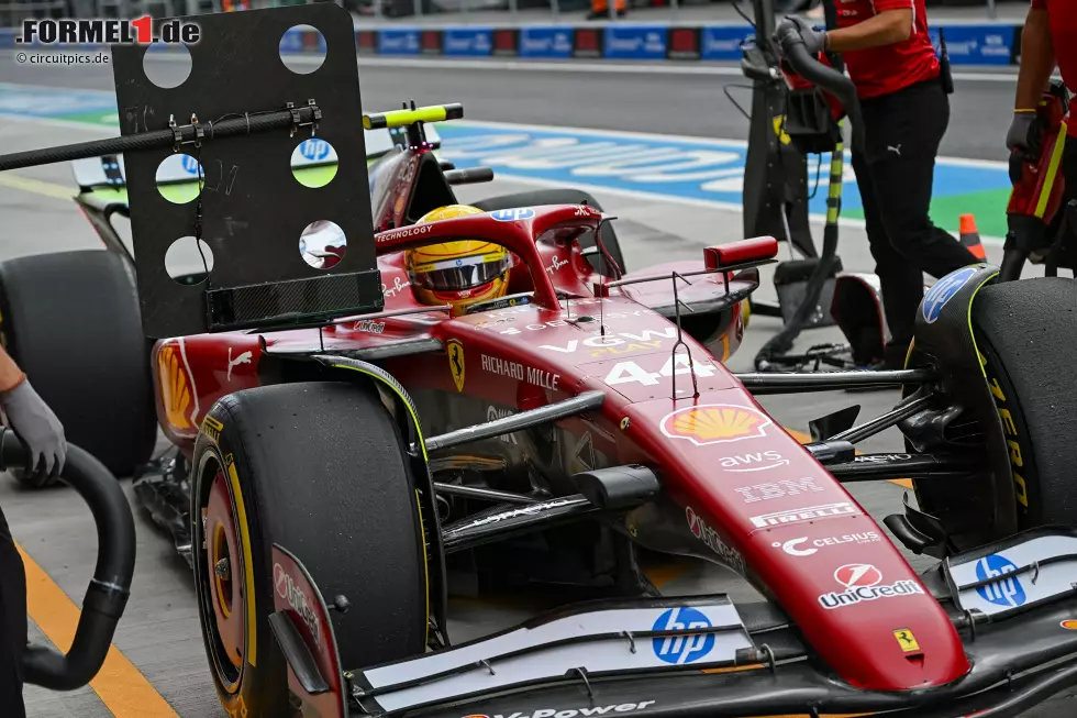 Foto zur News: Lewis Hamilton (Ferrari)