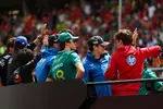 Foto zur News: Lance Stroll (Aston Martin), Franco Colapinto (Alpine) und Charles Leclerc (Ferrari)