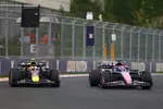 Foto zur News: Pierre Gasly (Alpine) und Yuki Tsunoda (Red Bull)