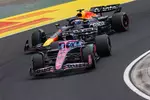 Foto zur News: Pierre Gasly (Alpine) und Max Verstappen (Red Bull)