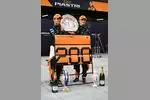 Foto zur News: Lando Norris (McLaren) und Oscar Piastri (McLaren)