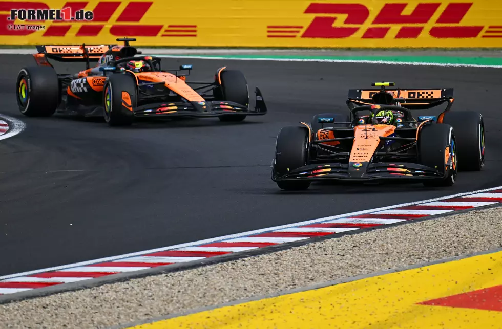 Foto zur News: Lando Norris (McLaren) und Oscar Piastri (McLaren)