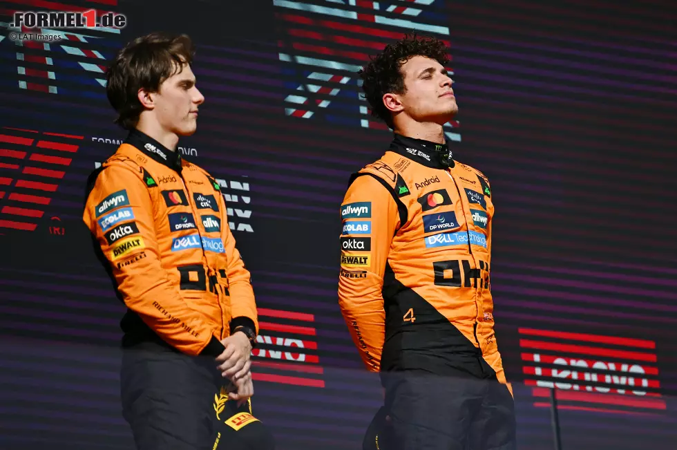 Foto zur News: Lando Norris (McLaren) und Oscar Piastri (McLaren)