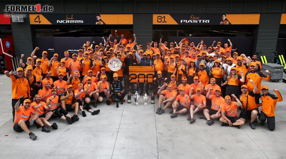 Foto zur News: Lando Norris (McLaren) und Oscar Piastri (McLaren)