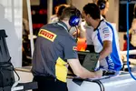 Foto zur News: Pirelli-Mitarbeiter