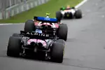 Foto zur News: Lewis Hamilton (Ferrari) und Pierre Gasly (Alpine)