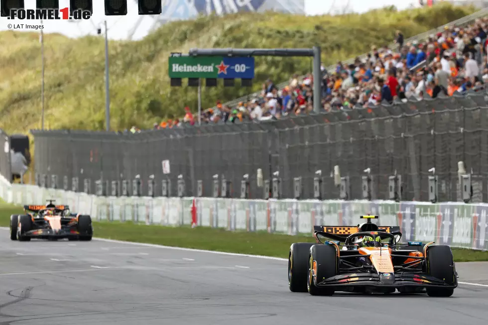 Foto zur News: Lando Norris (McLaren) und Oscar Piastri (McLaren)