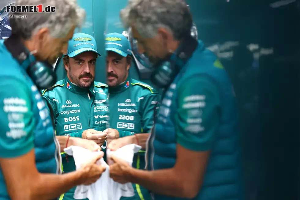 Foto zur News: Fernando Alonso (Aston Martin)