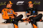 Foto zur News: Lando Norris (McLaren) und Oscar Piastri (McLaren)