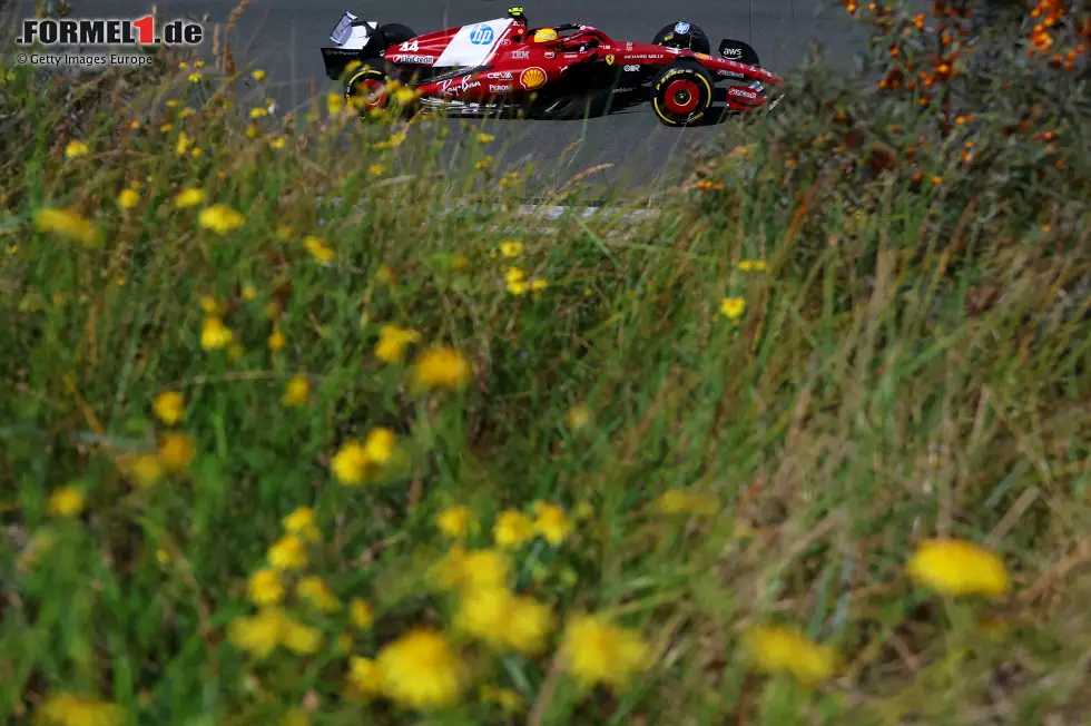 Foto zur News: Lewis Hamilton (Ferrari) und Mark Thompson