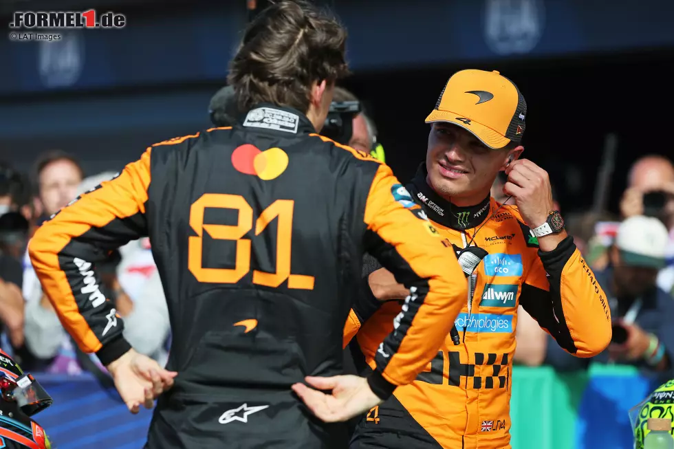 Foto zur News: Oscar Piastri (McLaren) und Lando Norris (McLaren)
