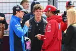 Foto zur News: Andrea Kimi Antonelli, Franco Colapinto (Alpine) und Lewis Hamilton (Ferrari)