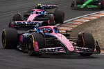 Foto zur News: Pierre Gasly (Alpine) und Franco Colapinto (Alpine)