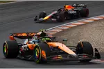 Foto zur News: Lando Norris (McLaren) und Oscar Piastri (McLaren)