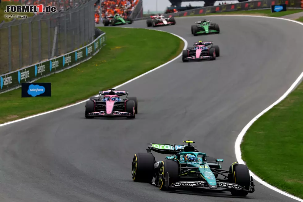 Foto zur News: Fernando Alonso (Aston Martin)