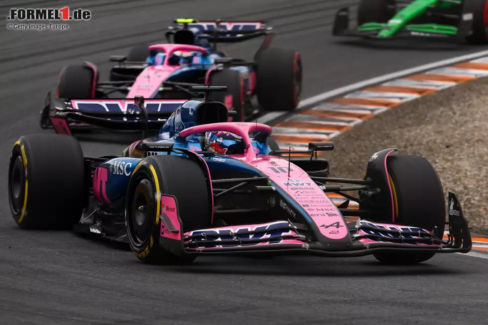 Foto zur News: Pierre Gasly (Alpine) und Franco Colapinto (Alpine)