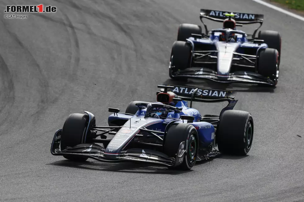 Foto zur News: Alexander Albon (Williams) und Carlos Sainz (Williams)