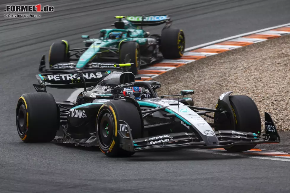 Foto zur News: Andrea Kimi Antonelli und Fernando Alonso (Aston Martin)