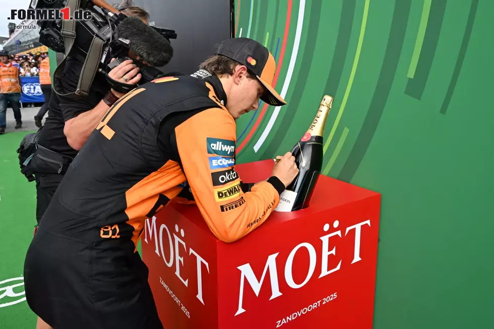 Foto zur News: Oscar Piastri (McLaren)