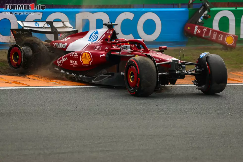Foto zur News: Andrea Kimi Antonelli und Charles Leclerc (Ferrari)