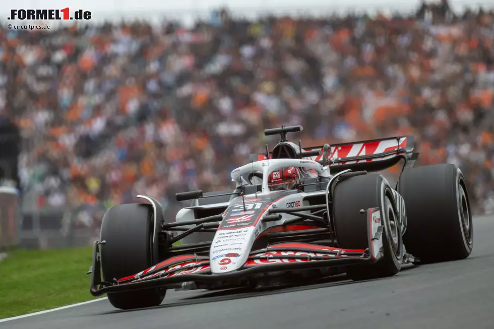 Foto zur News: Esteban Ocon (Haas)