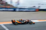 Foto zur News: Oscar Piastri (McLaren)