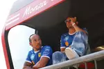 Foto zur News: Lewis Hamilton (Ferrari) und Charles Leclerc (Ferrari)
