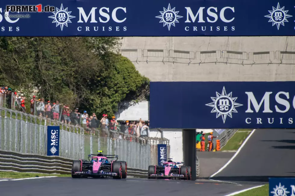 Foto zur News: Franco Colapinto (Alpine) und Pierre Gasly (Alpine)