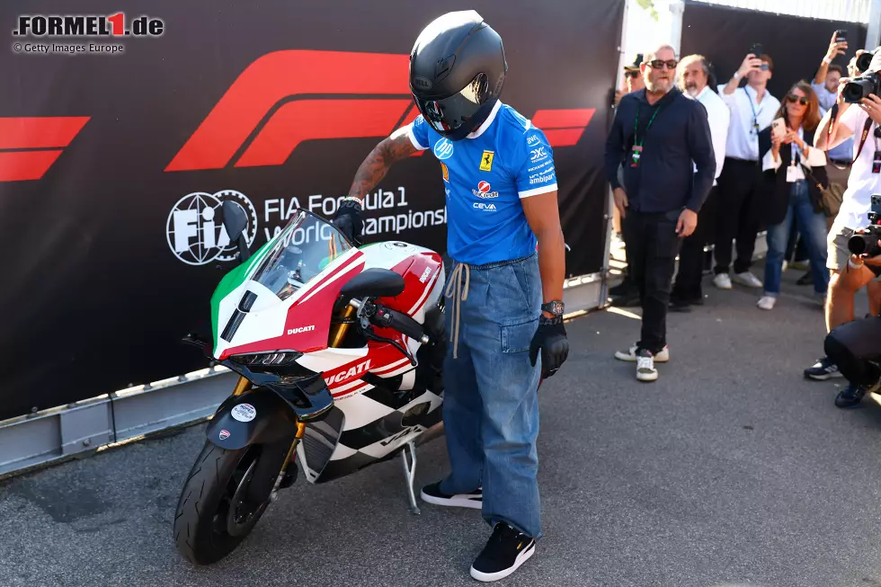 Foto zur News: Lewis Hamilton (Ferrari)
