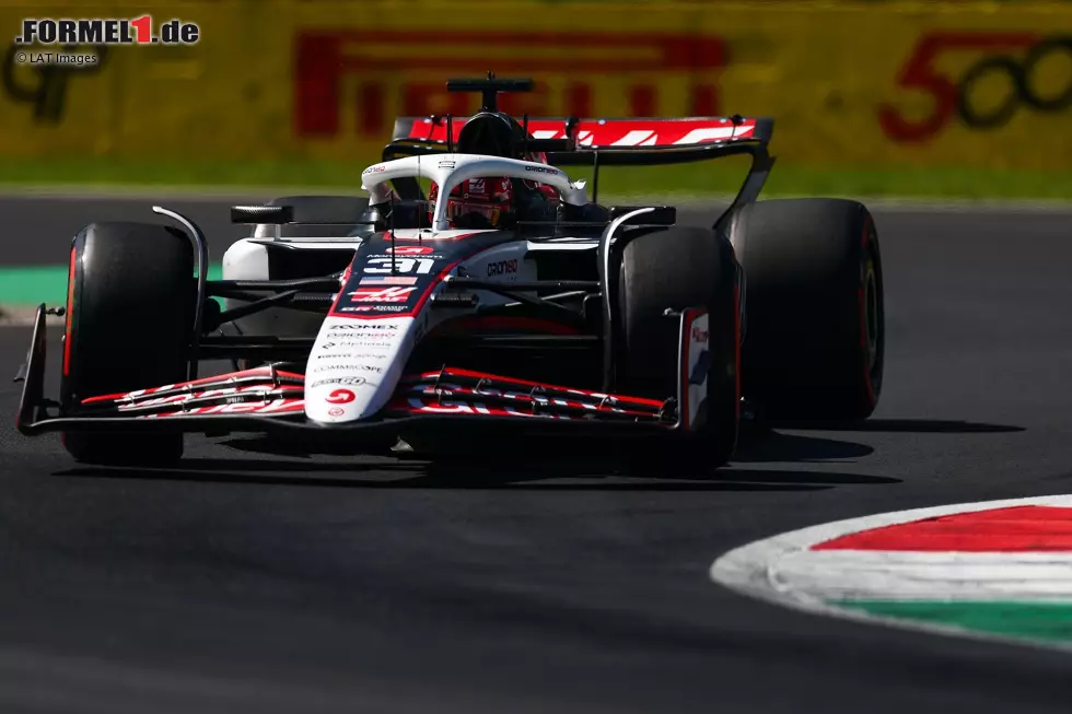 Foto zur News: Esteban Ocon (Haas)
