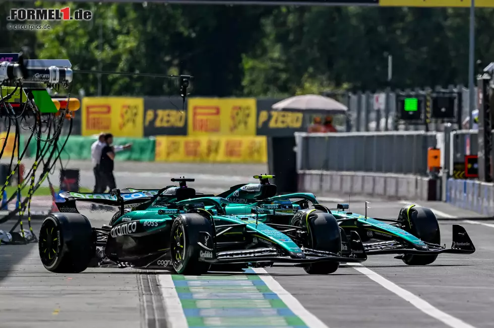 Foto zur News: Lance Stroll (Aston Martin) und Fernando Alonso (Aston Martin)