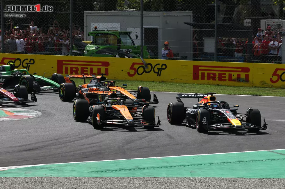 Foto zur News: Max Verstappen (Red Bull) und Lando Norris (McLaren)