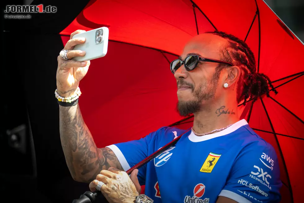 Foto zur News: Lewis Hamilton (Ferrari)