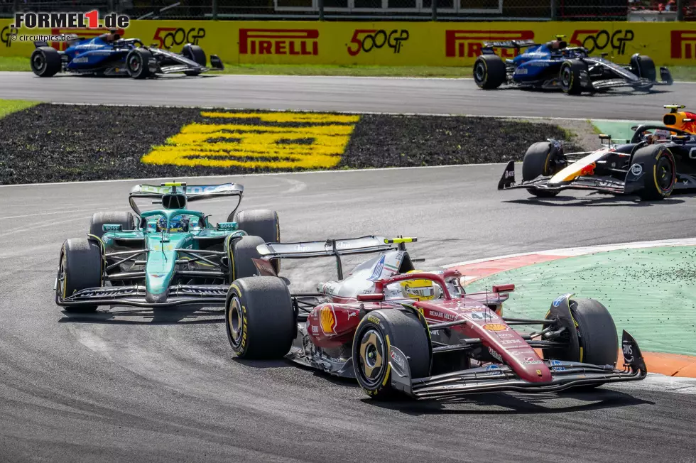 Foto zur News: Lewis Hamilton (Ferrari) und Fernando Alonso (Aston Martin)