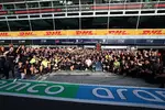 Foto zur News: Max Verstappen (Red Bull) und Mark Thompson