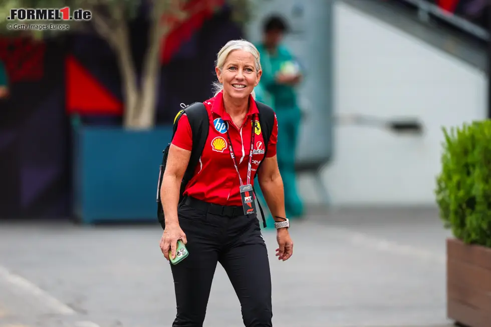 Foto zur News: Angela Cullen, Physiotherapeutin von Lewis Hamilton (Ferrari)