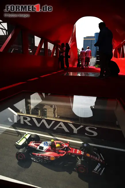 Foto zur News: Lewis Hamilton (Ferrari)