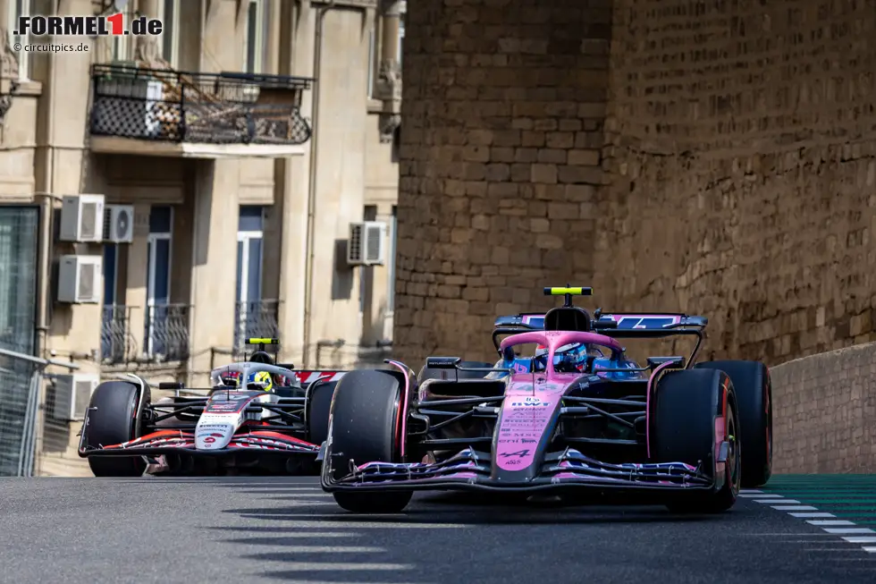 Foto zur News: Franco Colapinto (Alpine) und Oliver Bearman (Haas)